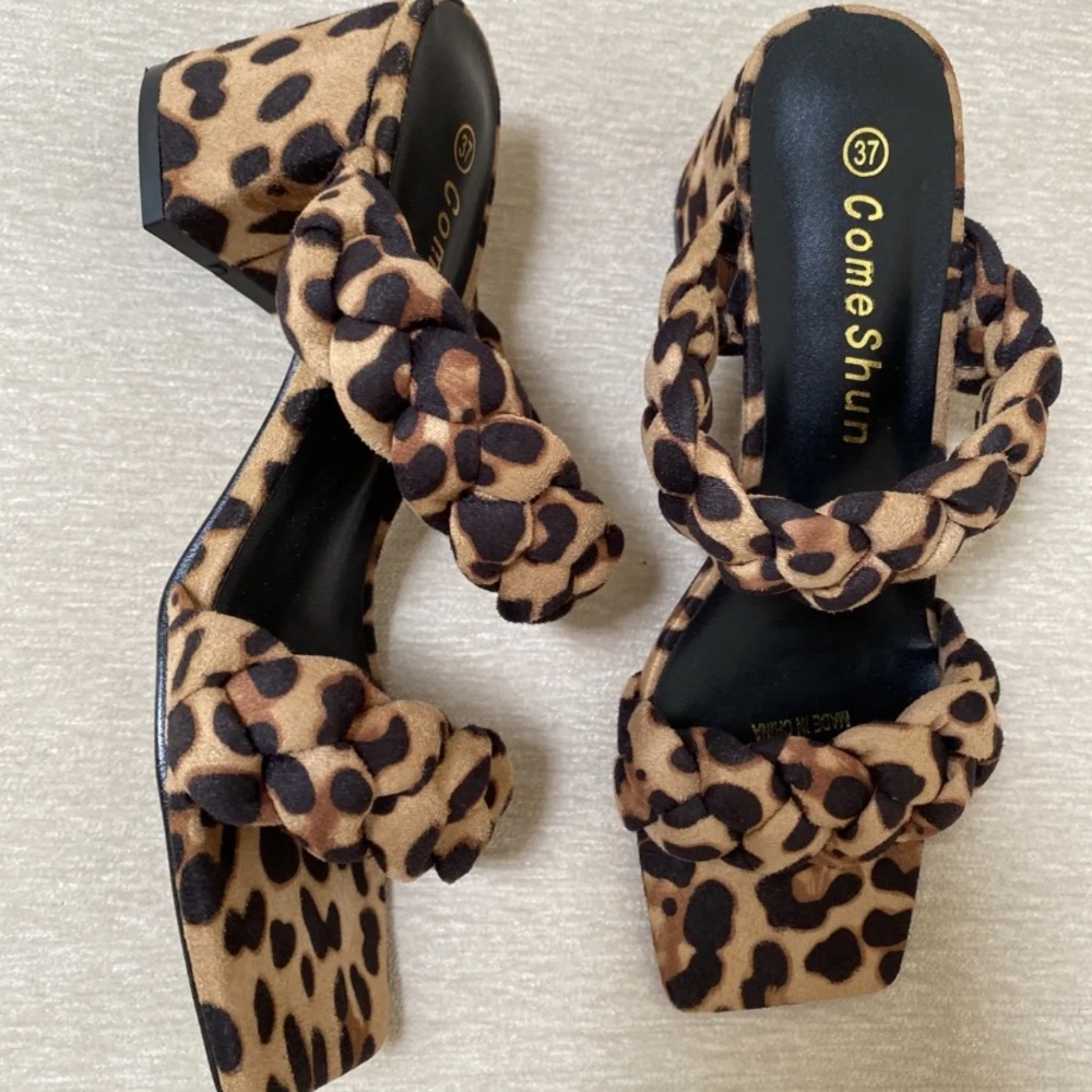 Women’s Low Block Sandals Heels Mules Braided Square Toe Shoes Leopard Size 7 - Picture 2 of 8